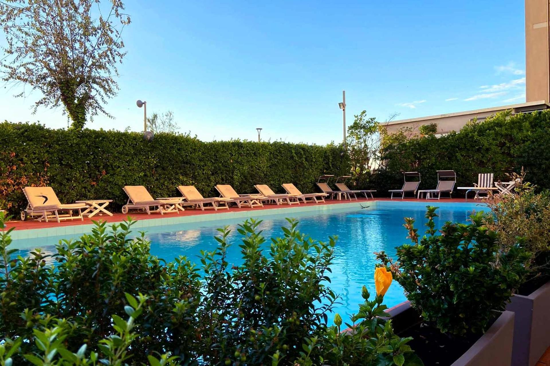 Hotel Granada 4*