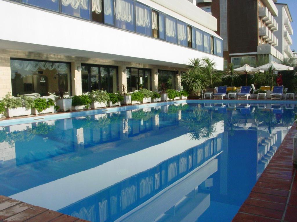 Granada Hotel 4*