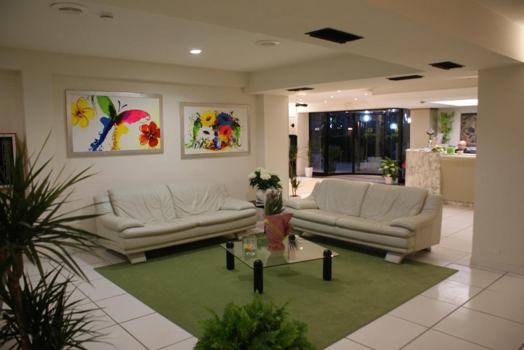 Granada Hotel