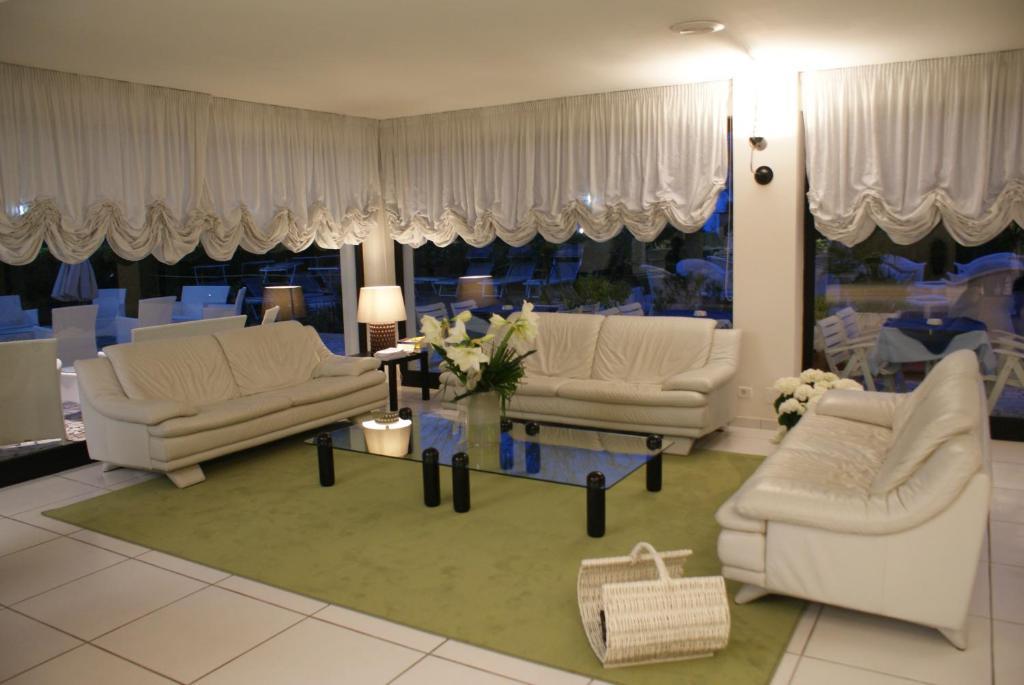 Granada 4*